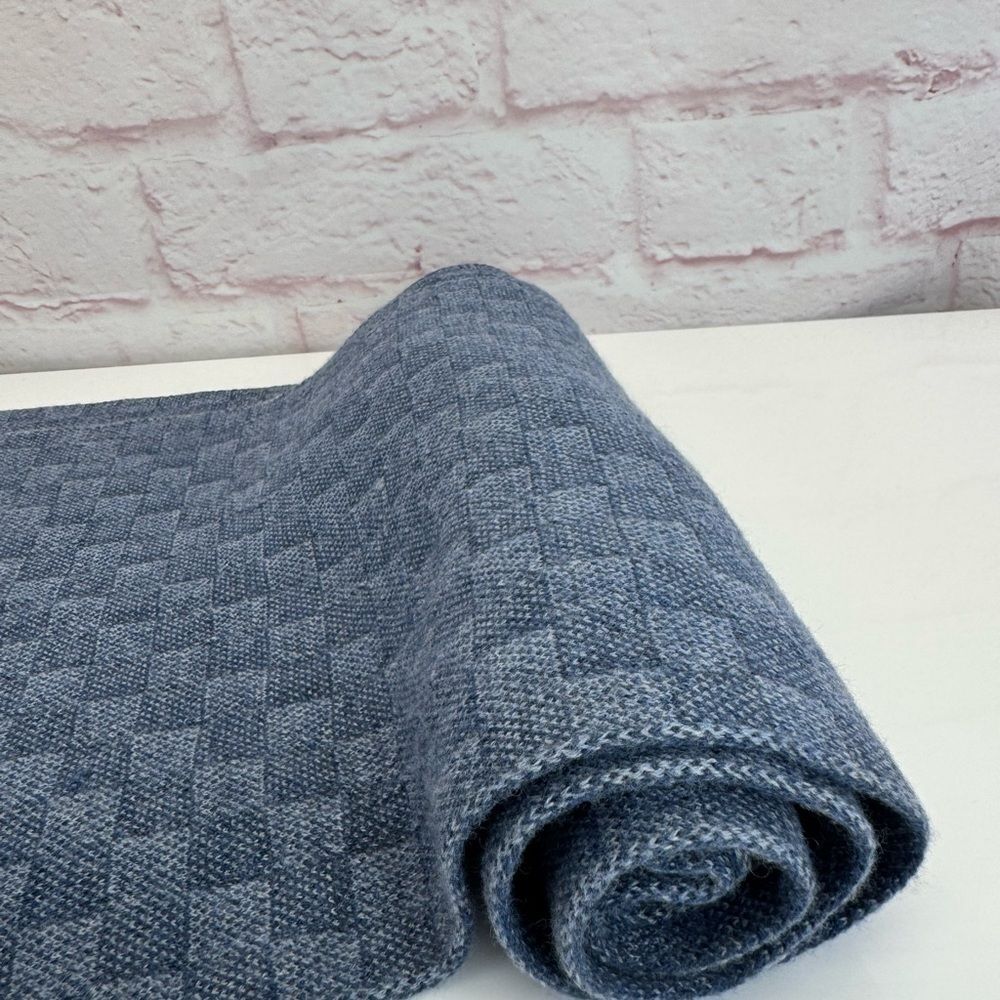 Louis Vuitton Blue Damier Checkered Men's Wool Scarf - Picture 3 of 8